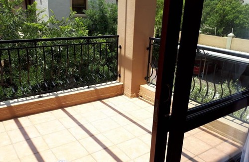 Lone Hill Apartment | Immaculate 2-Bed Apartment in Sandton with Pool Access