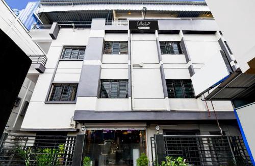 Joka Hotel | Discover Urban Guest House: 4-Star, Pet-Friendly Retreat