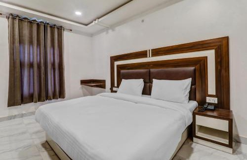 Indira Nagar Hotel | Discover Yamuna Palace Near Gomti Riverfront Park