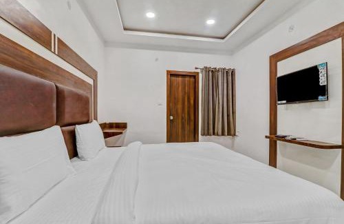Indira Nagar Hotel | Discover Yamuna Palace Near Gomti Riverfront Park
