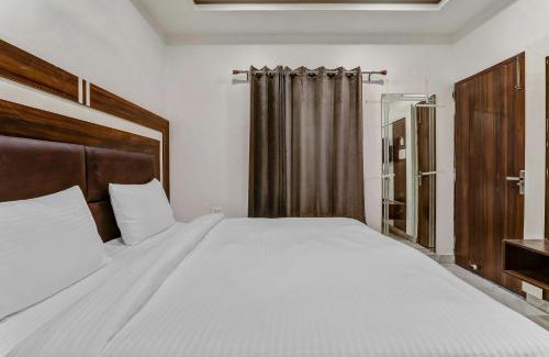 Indira Nagar Hotel | Discover Yamuna Palace Near Gomti Riverfront Park