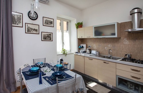 Pozzuoli House | Elegant Holiday Home with Spa and Family-Friendly Amenities