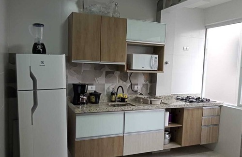 Embare Apartment | Cozy Retreat with Spa and Breakfast Near Attractions