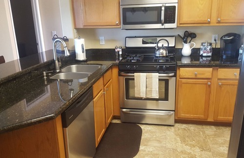 Maryvale Condo | Cozy 2BD/2BTH Retreat with Pool & Spa in West Phoenix