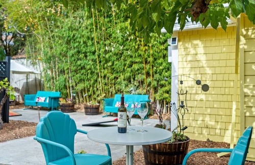 Calistoga Apartment | Charming Calistoga Studio: Pet-Friendly with Breakfast