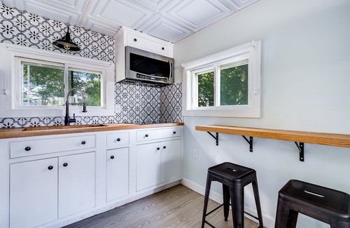 Mystic - New London Apartment | Charming Oceanfront Apartment in Downtown Mystic - 9.8/10 Rated