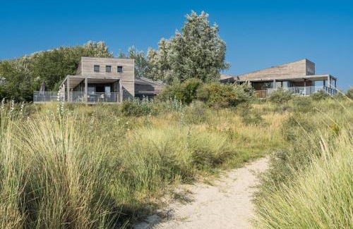 Ouddorp Villa | Family-Friendly Villa Deluxe for 6 - Villa 27 Awaits