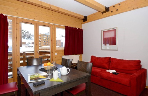 Plagne Centre Condo | Prime Location! Ski-in/Ski-out Apartment with Spa Access
