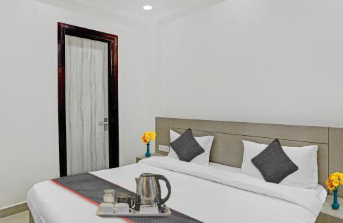 Sector 70 Hotel | Discover the Super Collection O Four Seasons Hotel Stay