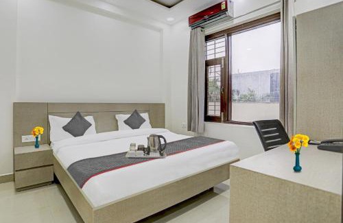 Sector 70 Hotel | Discover the Super Collection O Four Seasons Hotel Stay