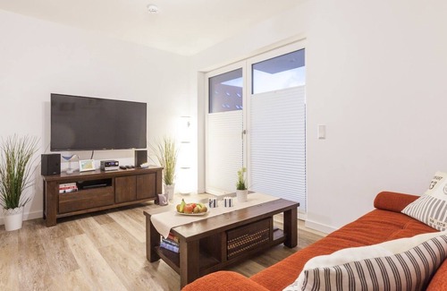 Alt Gaarz Apartment | Cozy 2-Room Apartment with Terrace, Steps from the Beach