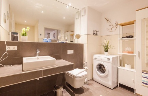 Alt Gaarz Apartment | Cozy 2-Room Apartment with Terrace, Steps from the Beach