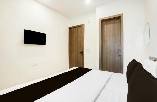 Janakpuri Hotel | Super Hotel O A K Residency