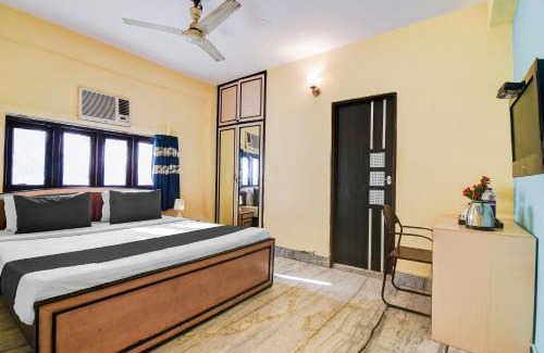 Alipur Hotel | Pet-Friendly Kalighat: Family Retreat with Restaurant Amenities