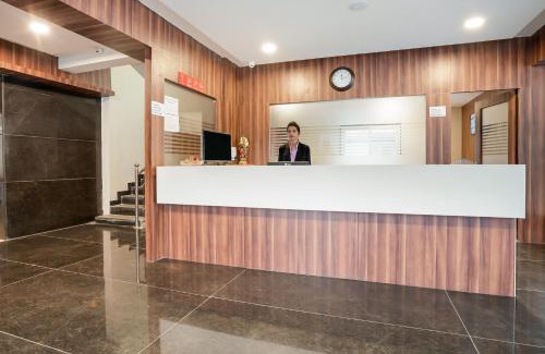 Ameerpet Hotel | Budget-Friendly Hotel Gokul Grand with Breakfast & Family Amenities