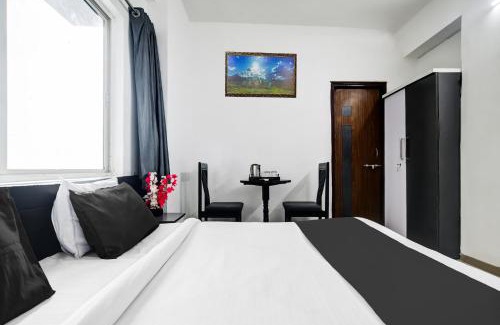 Rau Hotel | Budget-Friendly OYO Hotel Indraprasth - Family Welcoming