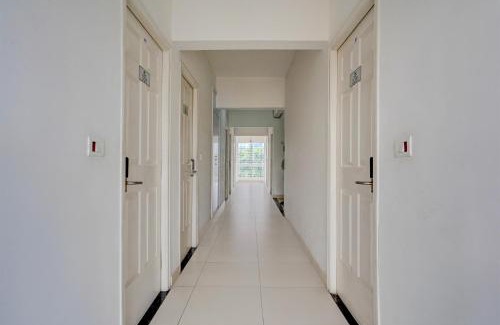 Gandhi Nagar Hotel | Super Hotel O KSR Bengaluru City Junction Formerly Gurudev Residency