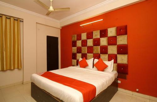 Hyderabad Hotel | Budget-Friendly Nav Bharath Residency Near Koti Center