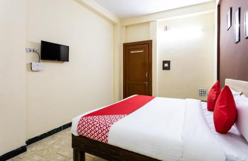 Dewas Hotel | Guest Rated: 9.2 at Hotel Santushti with Family-Friendly Amenities