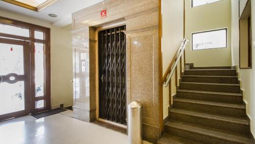 Ameerpet Hotel | Explore Super OYO Flagship Hotel Surya Residency Today