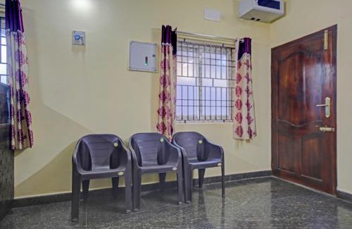 Central Chennai Hotel | Discover Vsv Guest House: Family-Friendly with Breakfast