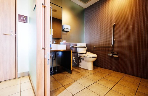 Ichikawa Hotel | Eco-Friendly Retreat at Super Hotel Tozai Line Ichikawa