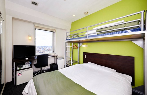 Ichikawa Hotel | Eco-Friendly Retreat at Super Hotel Tozai Line Ichikawa