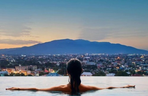 Chang Khlan Condo | Elegant 2Bed/1Bath Retreat with Rooftop Pool & Coworking