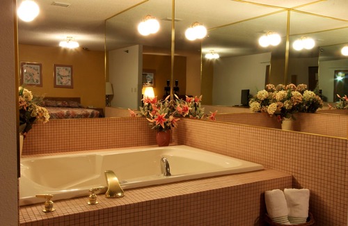 Granite Falls Hotel | Comfortable Stay at Super Motel Granite Falls with Breakfast