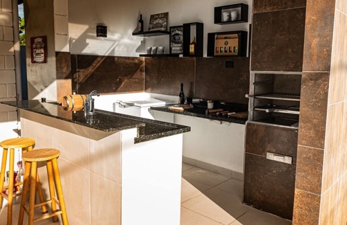 Caraguatatuba House | Inviting New House with Pool, Barbecue & Ocean View