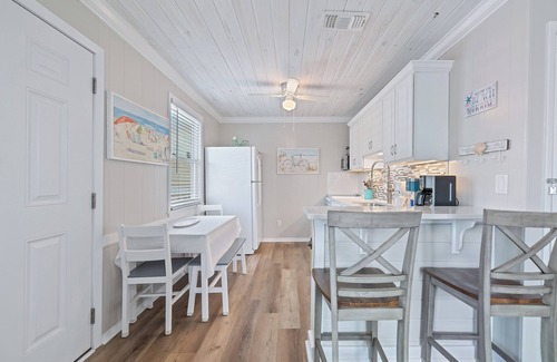 Gulf Shores Cottage | Quiet Beach Cottage with Pool & Spa - Guest Rated 10/10