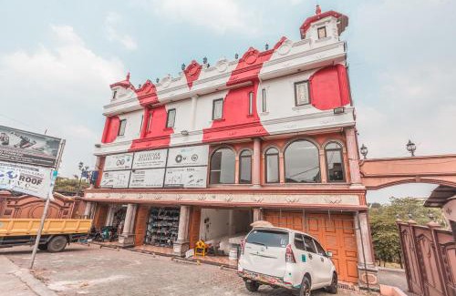 Cibinong Hotel | Discover Family-Friendly Comfort at SUPER OYO 1640 Fallinda