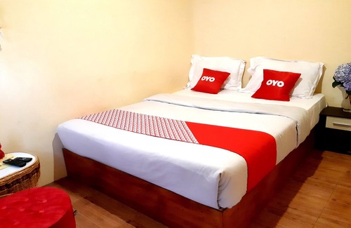 Berastagi Hotel | Budget-Friendly Stay at Super OYO 1696 Sapo Rumbia