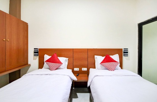 Medan Hotel | Family-Friendly Stay at Super OYO 90341 Sean's Residence
