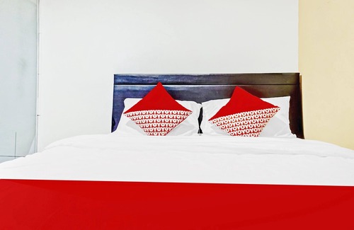 Cideng Hotel | Top-Rated Super OYO 90692 Point Hostel with Breakfast