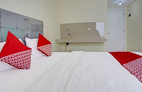 Bogor Hotel | Budget-Friendly OYO 91139 Skyland Bogorienze Apartment