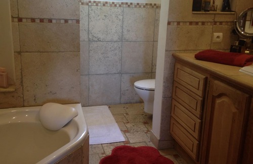 Flayosc Villa | Private Pool Oasis with Scenic Views - Rated 9.8/10