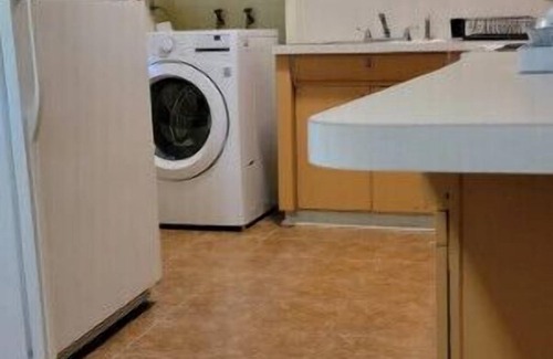Manhattan House | Spacious Home with Pet-Friendly Amenities and Ample Parking