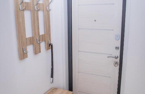 South-Eastern Administrative District Apartment | Budget-Friendly Super Studio Red Aster - Красная Астра