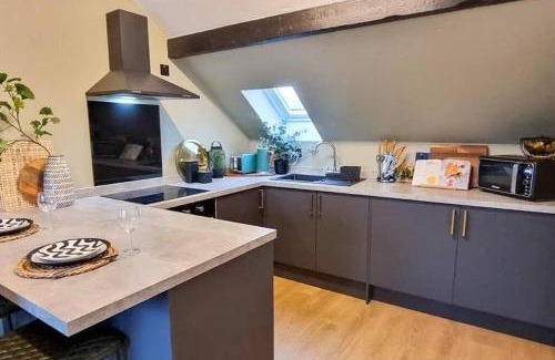 Trafford Apartment | Stylish Urmston Apartment with Pet-Friendly Amenities