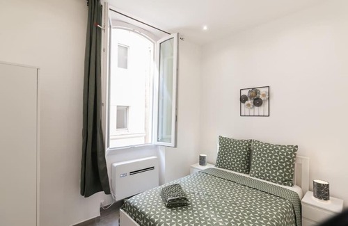 Noailles Apartment | Super T2 au Vieux Port Climatisé