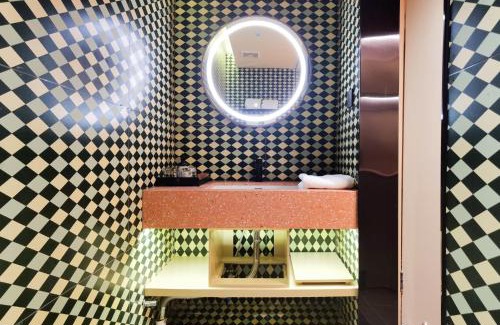 Nanshan Hotel | Super Time Monster Esports Hotel Shenzhen Nanshan Subway Station Branch
