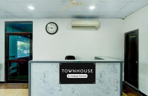Malviya Nagar Hotel | Super Townhouse Girdhar Marg Jaipur formerly Hotel Srida