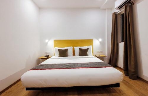 Hyderabad Hotel | Discover Townhouse RCC Elite: 4-Star Stay with Key Amenities