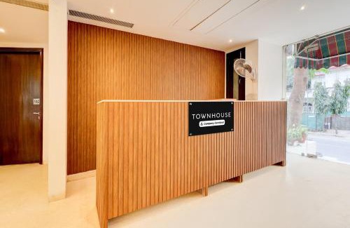 DLF Phase 3 Hotel | Super Townhouse T Block Sector 24