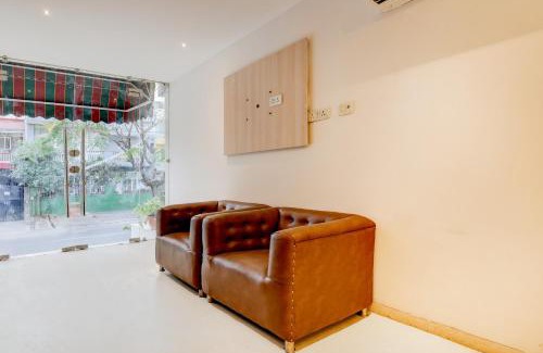 DLF Phase 3 Hotel | Super Townhouse T Block Sector 24