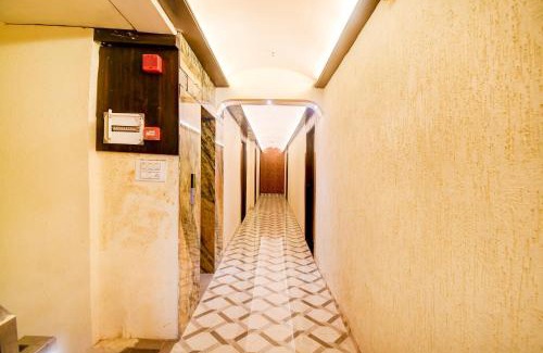 Varanasi Hotel | Super Townhouse Varanasi Railway Junction