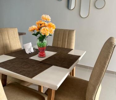 Boston Apartment | Conveniently Located Hotel with Pool and Pet-Friendly Options