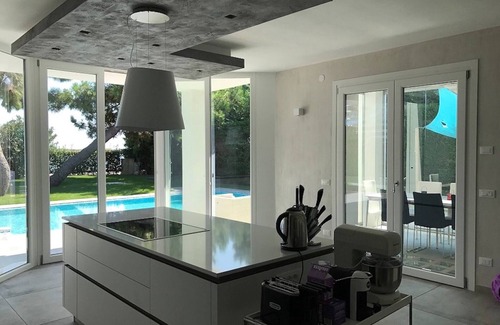Isola Albarella Villa | Indulge in a Private Pool Retreat at Super Villa Isola Albarella