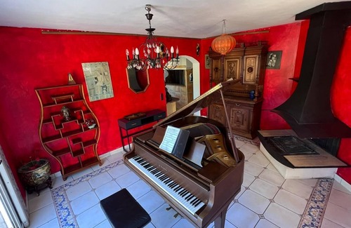 Morta House | Inviting 16-Bed Villa Just Minutes from the Beach